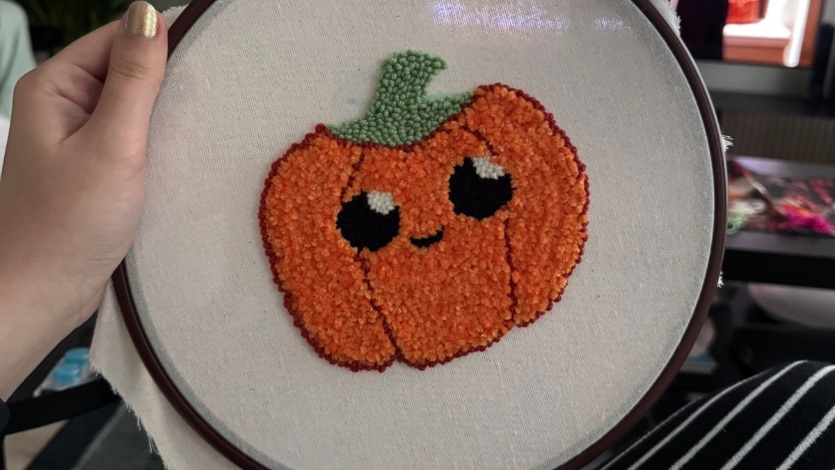 ✨ Halloween Punch Needling